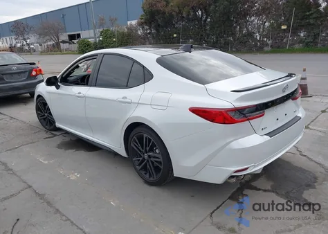 2025 Toyota Camry Xse/Xle/Le/Se z USA, uszkodzony, nr VIN 4T1DAACK2SU171499